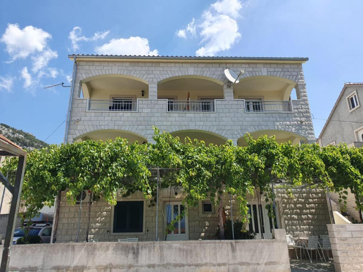 Apartments Gojevic Бол Экстерьер фото