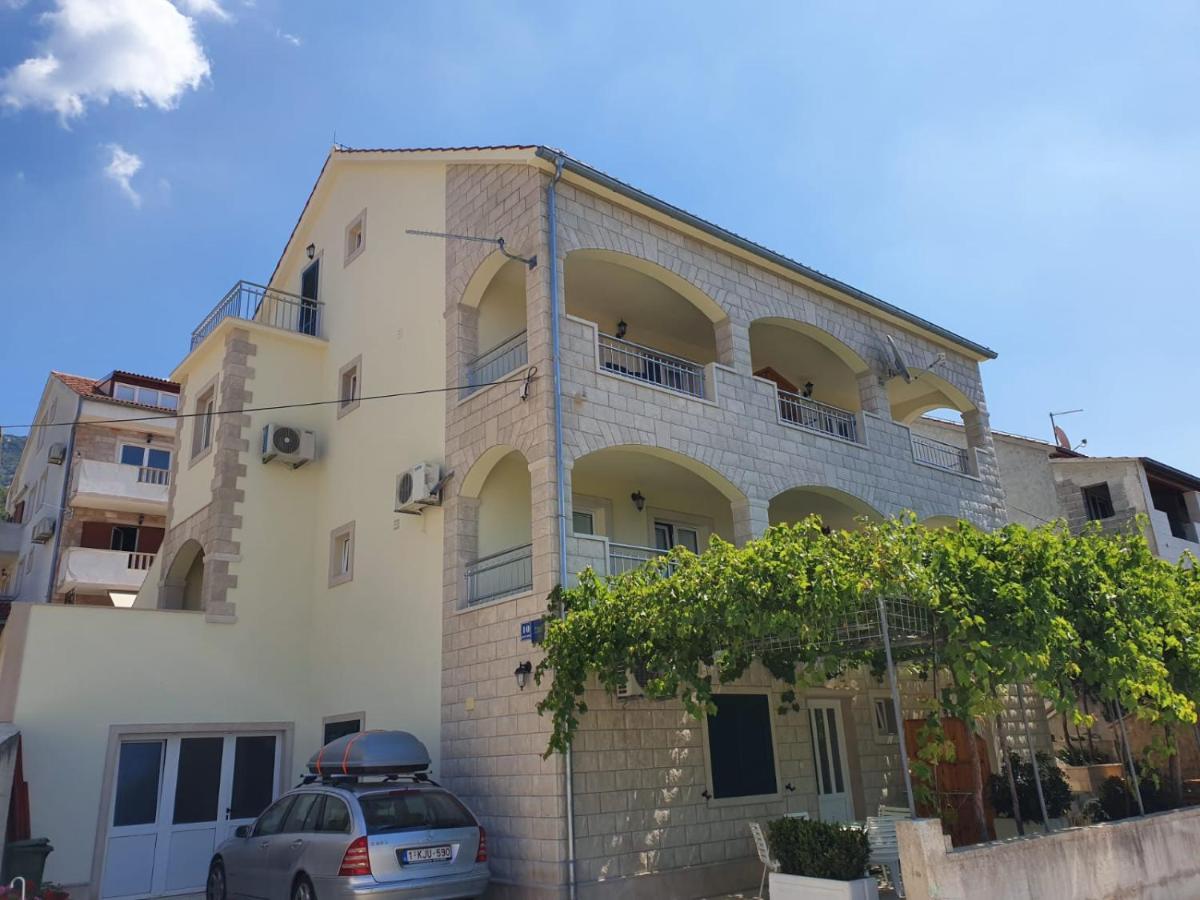 Apartments Gojevic Бол Экстерьер фото