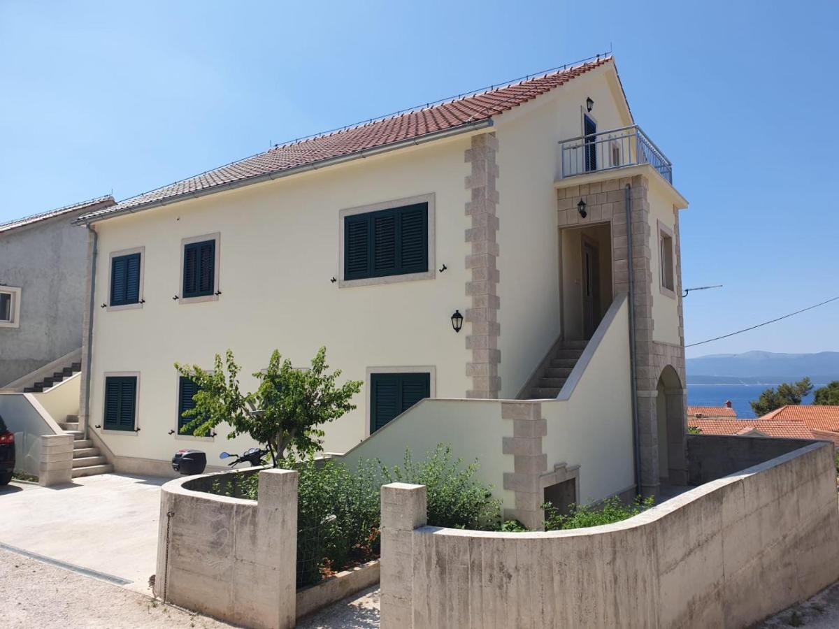 Apartments Gojevic Бол Экстерьер фото
