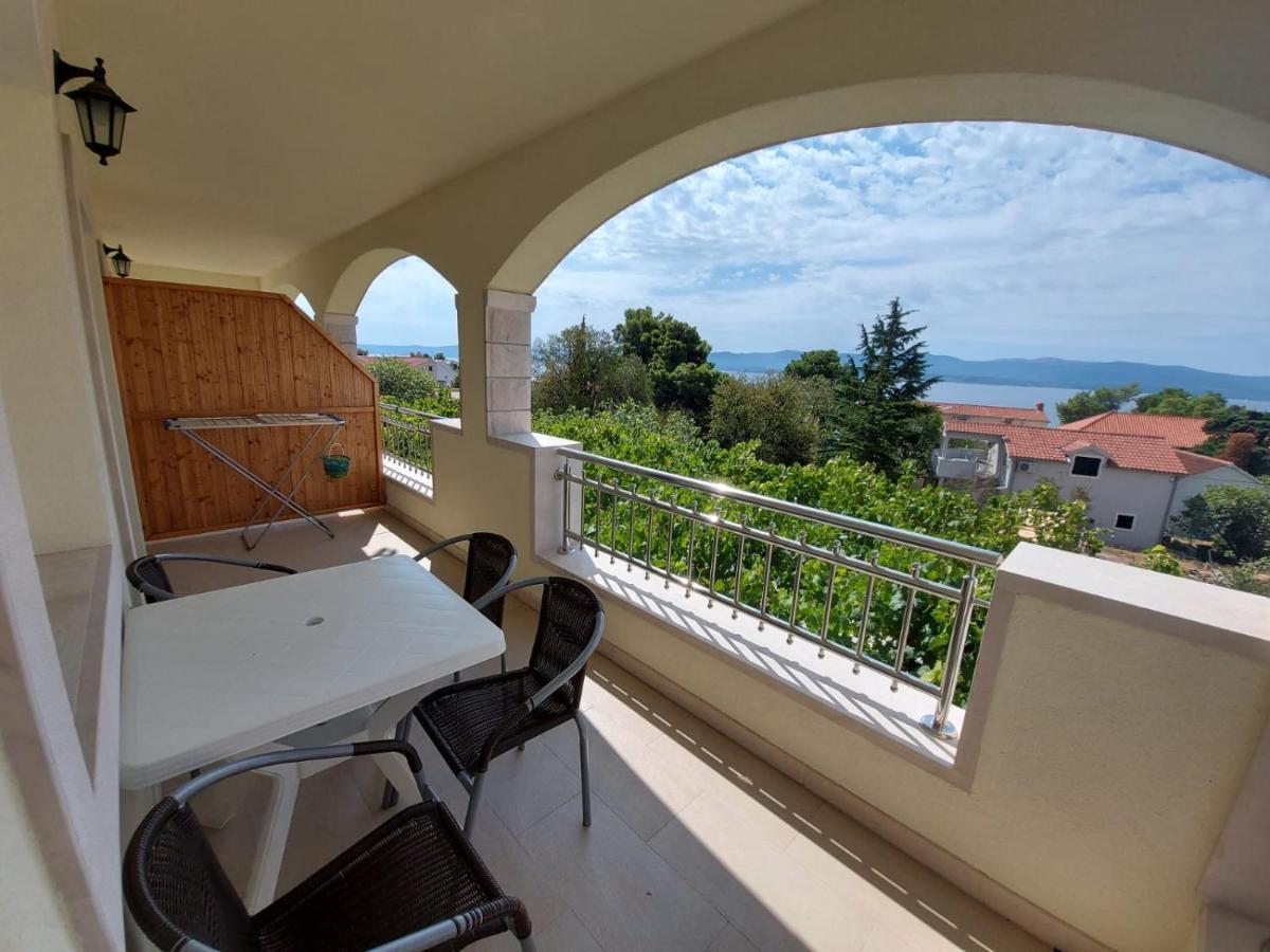 Apartments Gojevic Бол Экстерьер фото