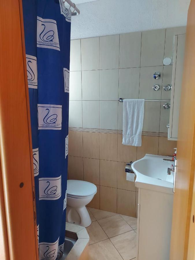 Apartments Gojevic Бол Экстерьер фото