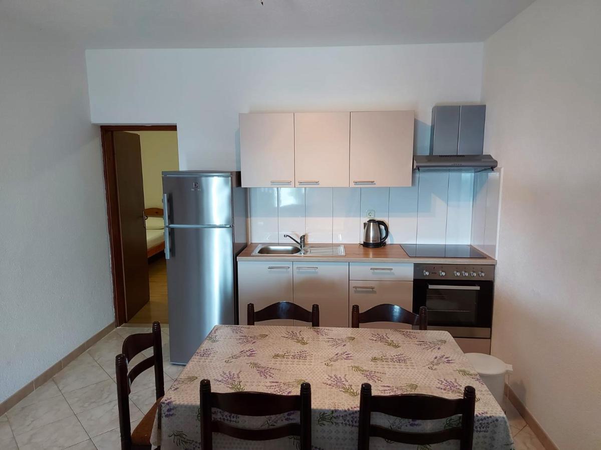 Apartments Gojevic Бол Экстерьер фото