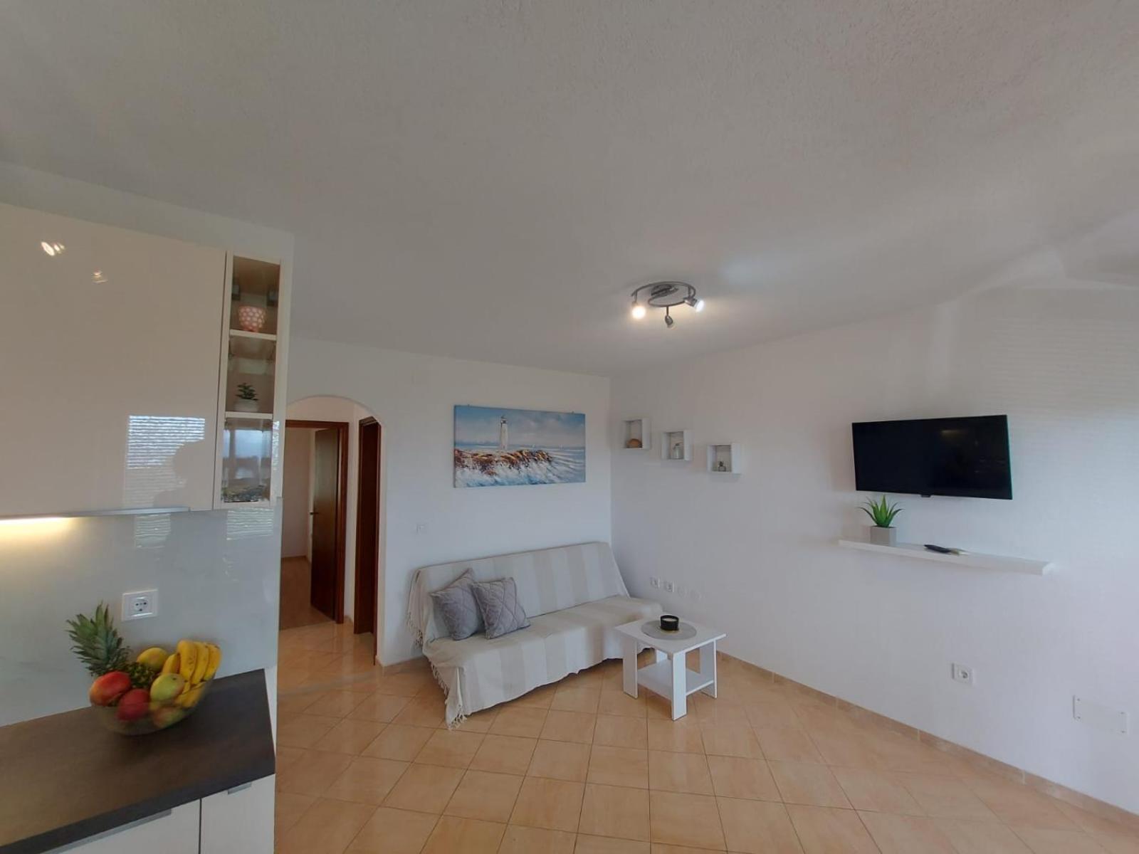 Apartments Gojevic Бол Экстерьер фото
