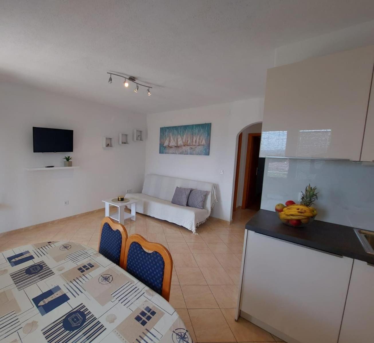 Apartments Gojevic Бол Экстерьер фото