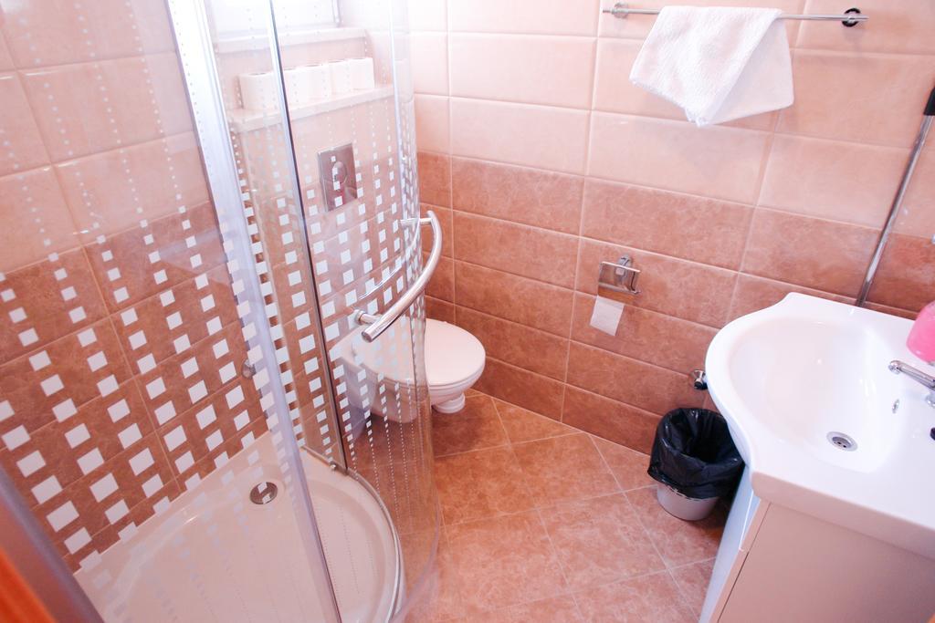 Apartments Gojevic Бол Экстерьер фото